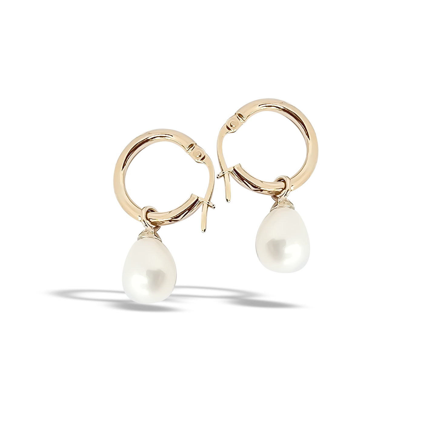 7mm Fresh Water Pearl Pretty Woman Hoop Earrings in 9ct Yellow Gold