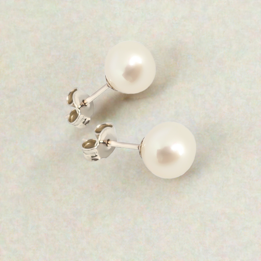 7mm Fresh Water Pearl Solitaire Huggie Studs in Sterling silver