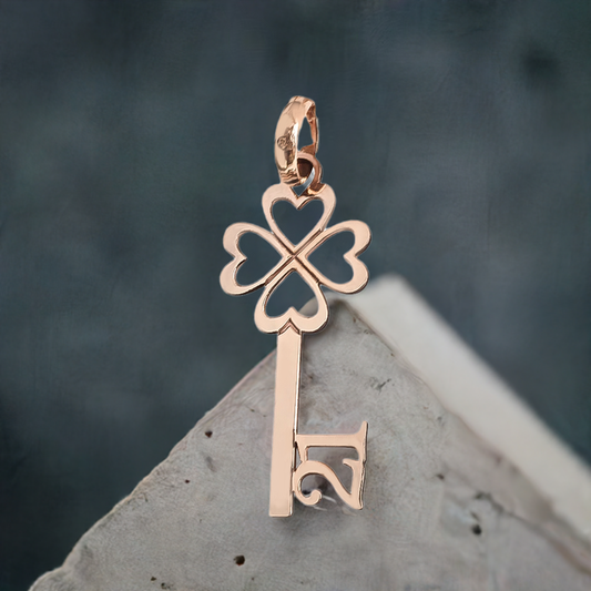 Heart Shape Clover 21 Key Pendant in 9ct Rose Gold