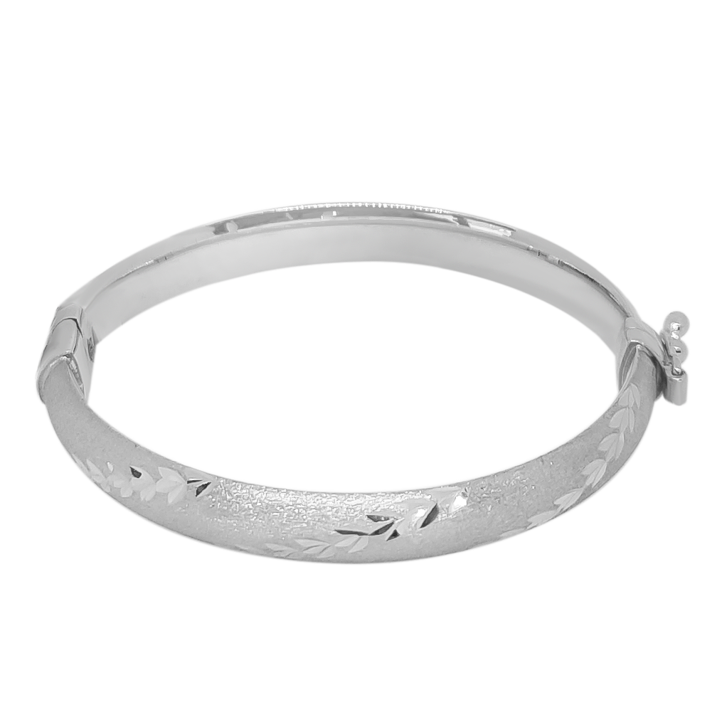 Floral Design Oval Bangle Bracelet in Silver