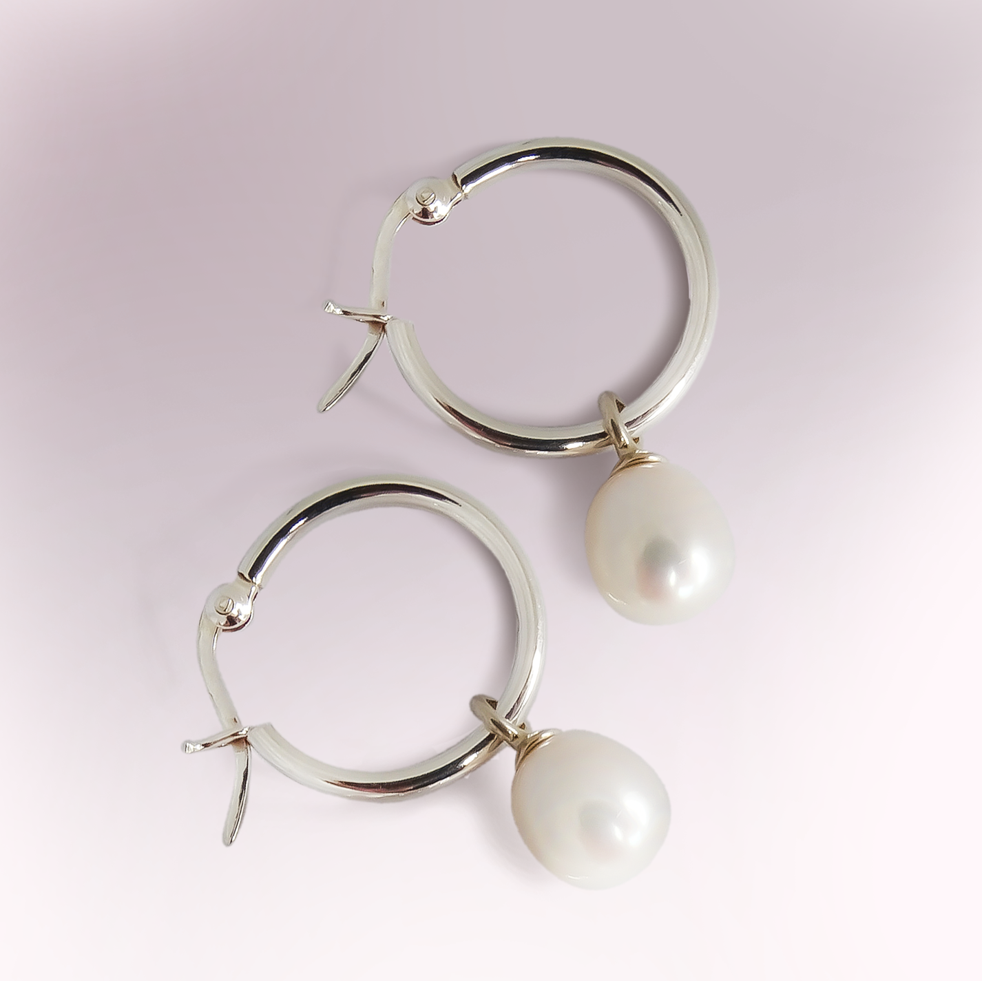 8mm Natural Freshwater Pearl Pretty Women Studs in Sterling Silver